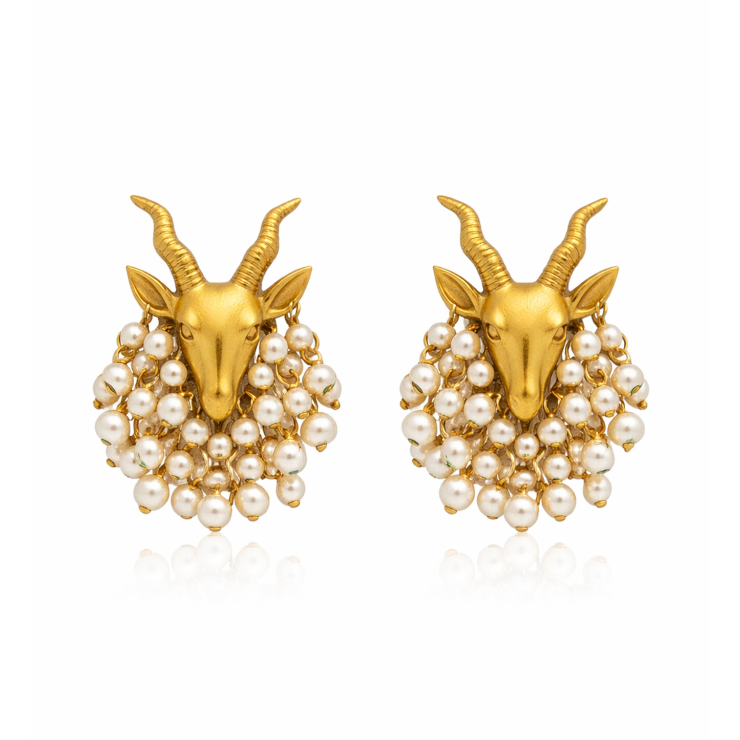 Markhor Pearl earrings